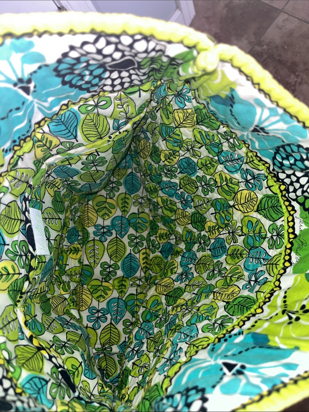 Vera Bradley Quilted Floral Tote Bag in Green and Teal flowers sunflowers 🌻 - Picture 11 of 13